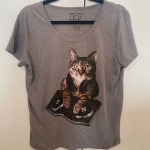 Soft gray graphic tee
